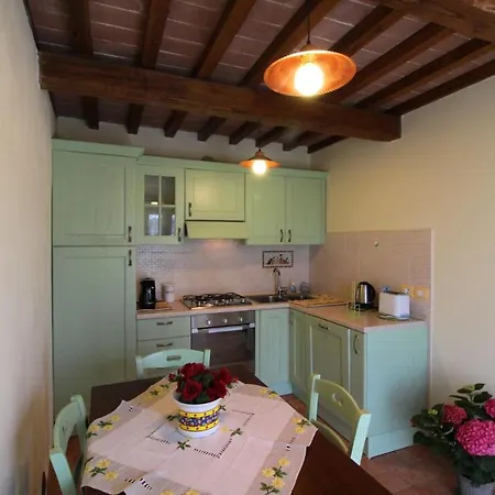 Volterrano Sleeps 7 Pool Wifi