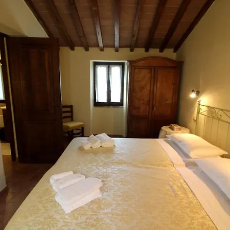 Volterrano Sleeps 7 Pool Wifi