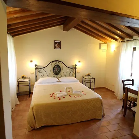 Volterrano Sleeps 7 Pool Wifi Willa
